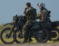 美國特種部隊將率先採用 HYBRID 全驅油電越野摩托車